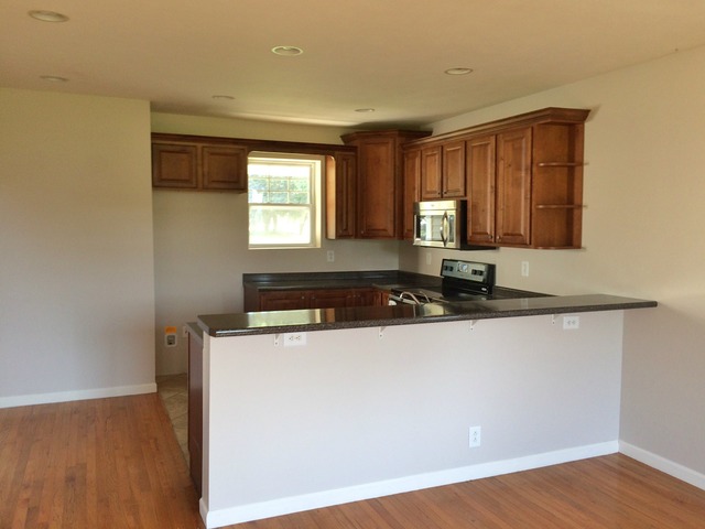 237 E South St, Sheffield, IL 61361 photo 4