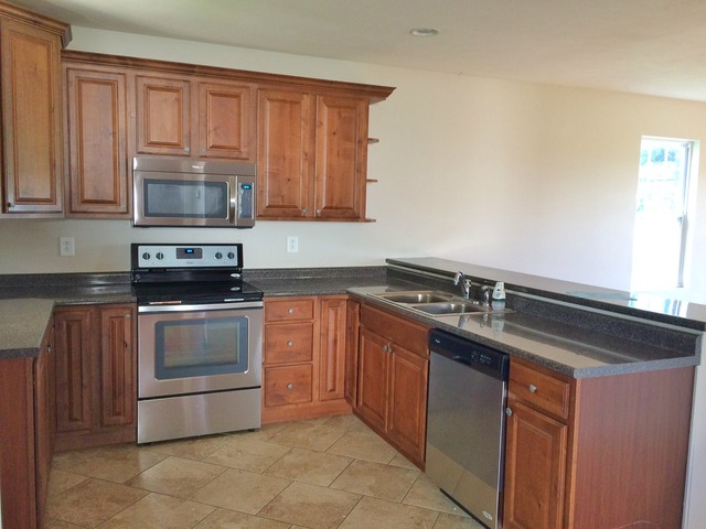 237 E South St, Sheffield, IL 61361 photo 5
