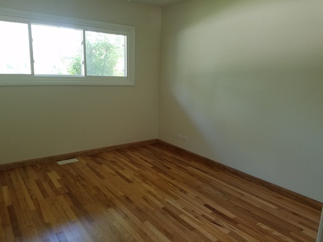 325 Edgewood Dr, Wheeling, IL 60090 photo 6