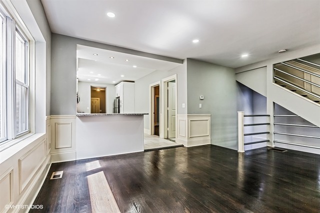 8112 S Champlain Ave, Chicago, IL 60619 photo 8