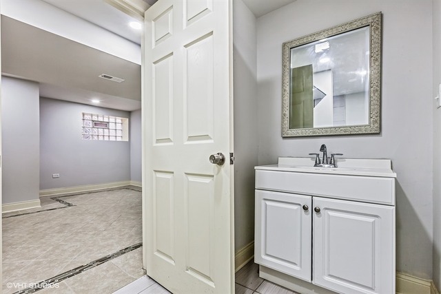 8112 S Champlain Ave, Chicago, IL 60619 photo 20