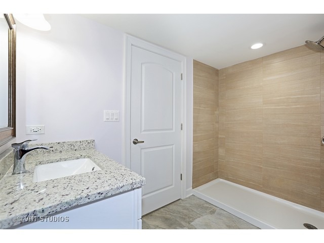 95 E Thacker St, Des Plaines, IL 60016 photo 13