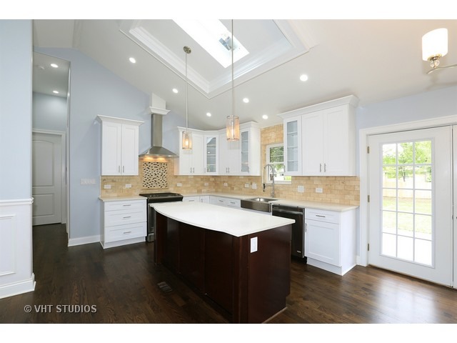 95 E Thacker St, Des Plaines, IL 60016 photo 5