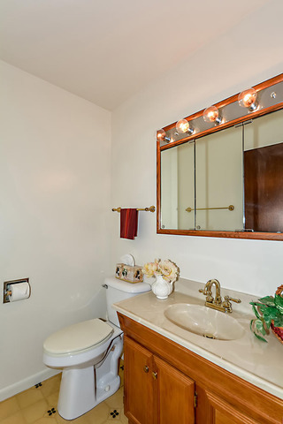 115 W Jeffery Ave, Wheeling, IL 60090 photo 17