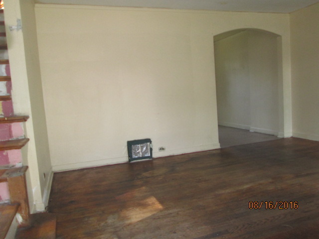 2156 E 96th St, Chicago, IL 60617 photo 3