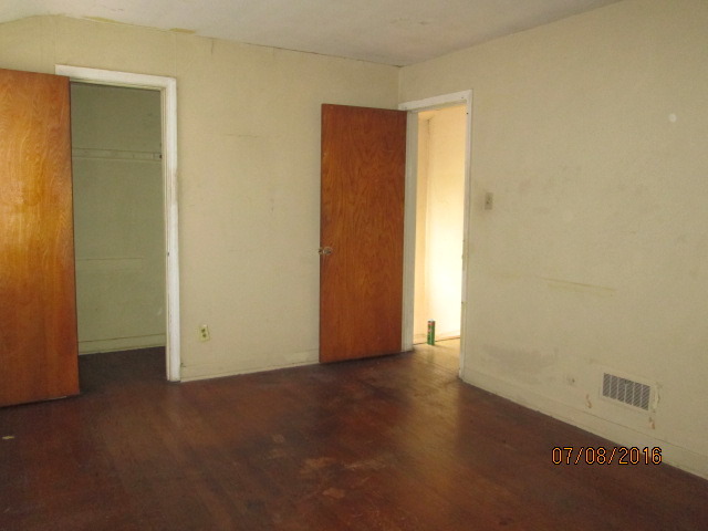 2156 E 96th St, Chicago, IL 60617 photo 12