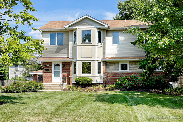 1307 Wakeman Ave, Wheaton, IL 60187 photo 1
