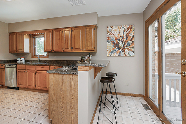 1307 Wakeman Ave, Wheaton, IL 60187 photo 8