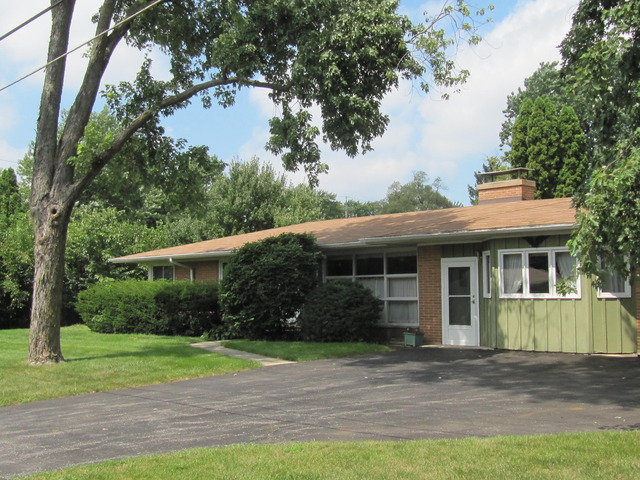 25 W250 Armbrust Ave, Wheaton, IL 60187 photo 1