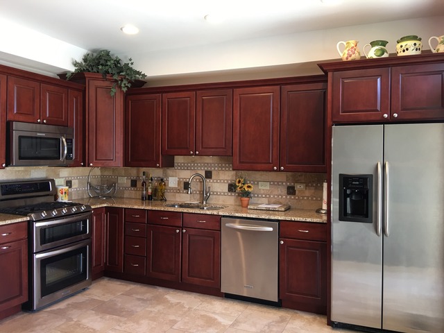 2830 Cedar Glade Dr, Naperville, IL 60564 photo 2