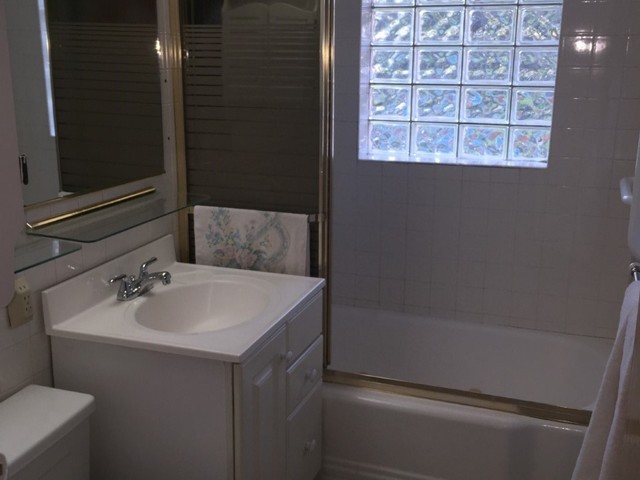 1011 E Illinois St, Wheaton, IL 60187 photo 9