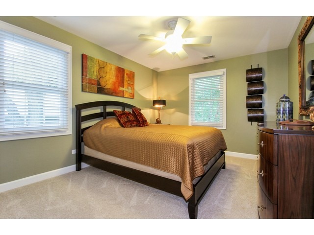 940 Cedar Ln, Northbrook, IL 60062 photo 16