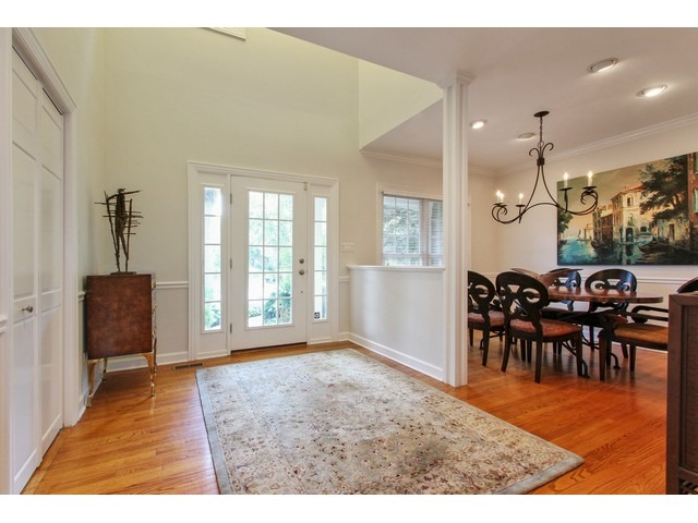 940 Cedar Ln, Northbrook, IL 60062 photo 5