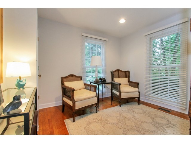 940 Cedar Ln, Northbrook, IL 60062 photo 20