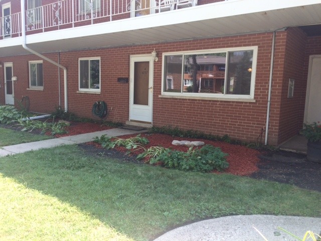 637 Dulles Rd #A, Des Plaines, IL 60016 photo 1