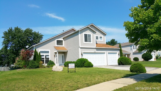2020 Stephen St, Aurora, IL 60502 photo 2
