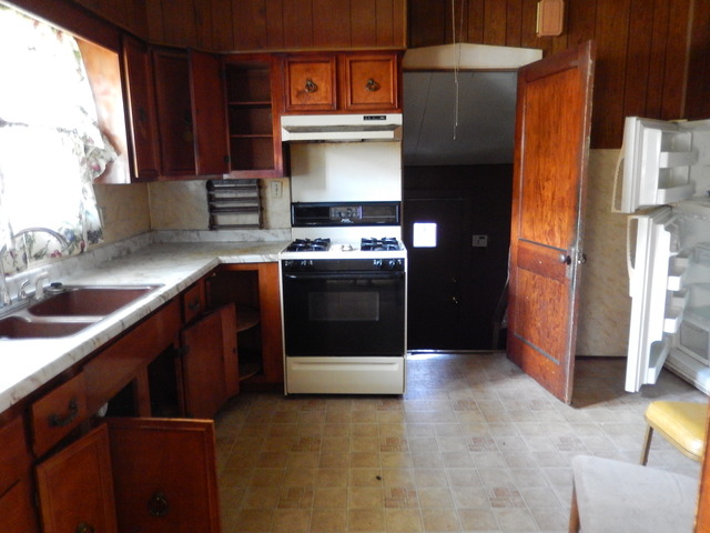 287 N Myrtle Ave, Kankakee, IL 60901 photo 2