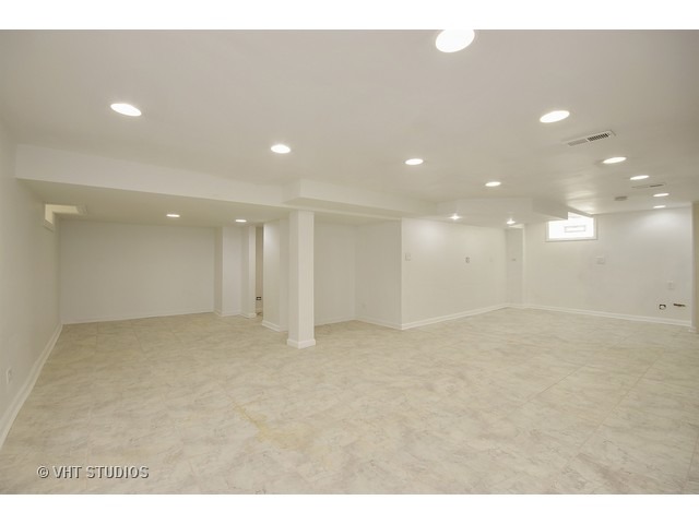 18326 Roy St, Lansing, IL 60438 photo 5