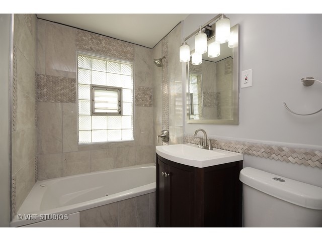 18326 Roy St, Lansing, IL 60438 photo 6