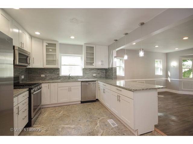 18326 Roy St, Lansing, IL 60438 photo 10