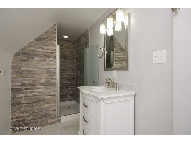 18326 Roy St, Lansing, IL 60438 photo 7