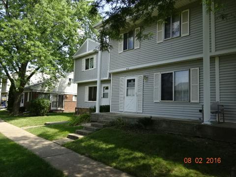 414 Devonshire Ct, Bolingbrook, IL 60440 photo 2