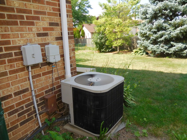 1000 E Ardyce Ln, Mount Prospect, IL 60056 photo 19