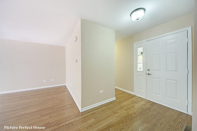 13435 Redberry Cir, Plainfield, IL 60544 photo 2