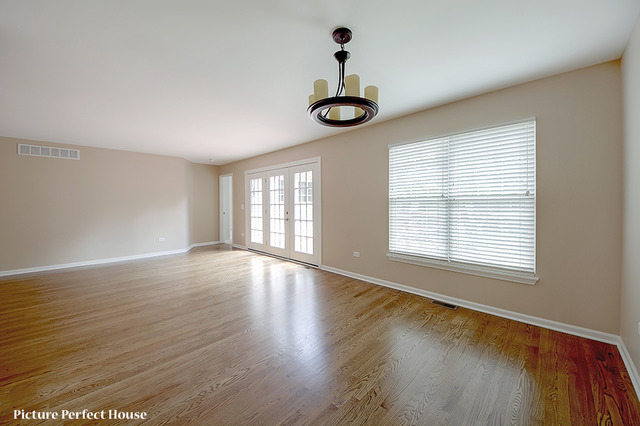 13435 Redberry Cir, Plainfield, IL 60544 photo 8