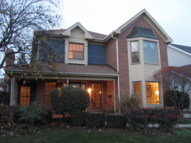 521 E Oak Ave, Wheaton, IL 60187 photo 2