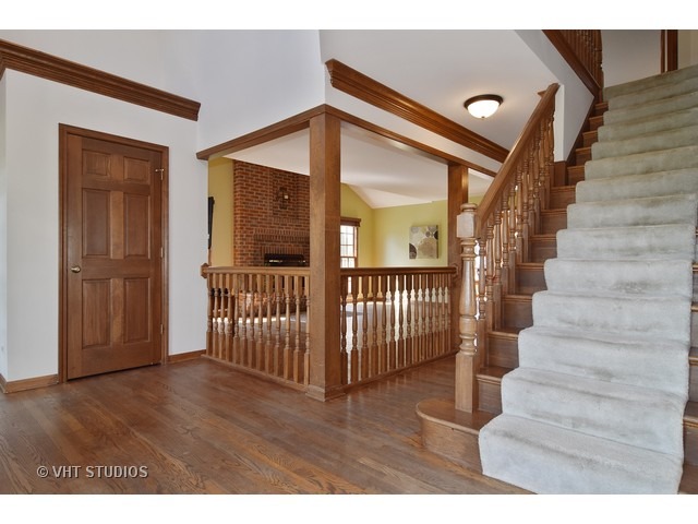 521 E Oak Ave, Wheaton, IL 60187 photo 6