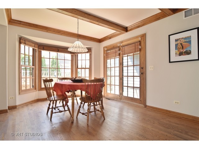 521 E Oak Ave, Wheaton, IL 60187 photo 11