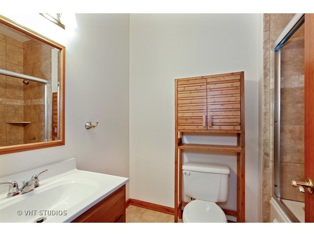 910 Prospect Ct, Naperville, IL 60540 photo 9