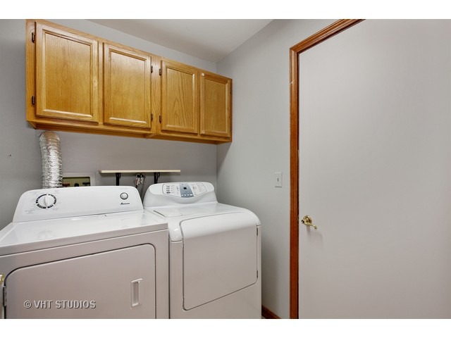 910 Prospect Ct, Naperville, IL 60540 photo 12