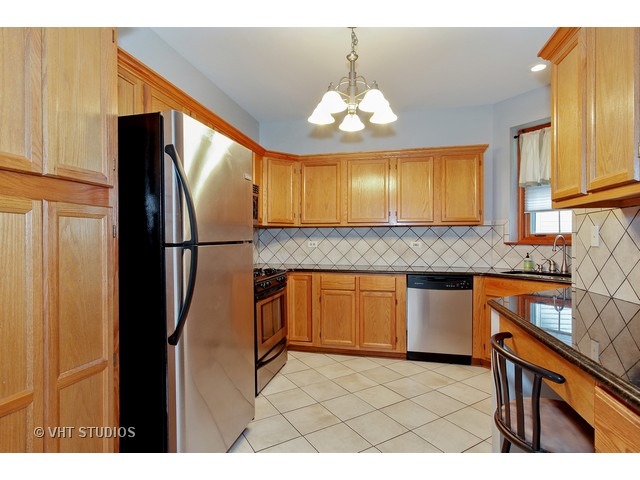 910 Prospect Ct, Naperville, IL 60540 photo 5