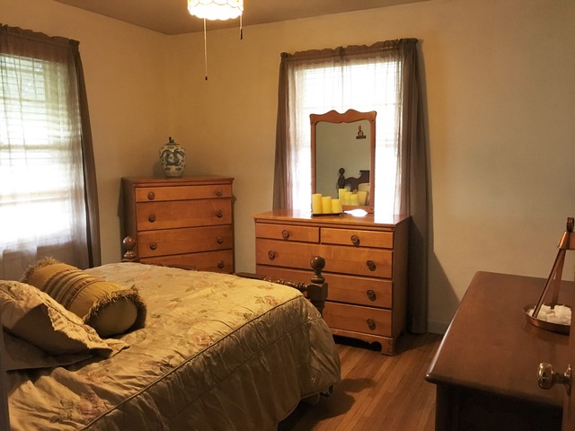 1051 Van St, Elgin, IL 60123 photo 8