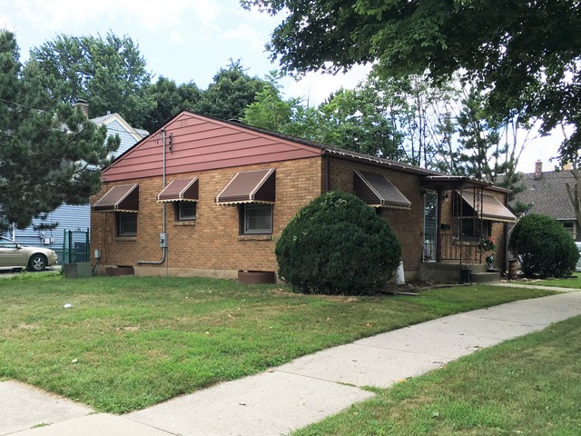 1051 Van St, Elgin, IL 60123 photo 17