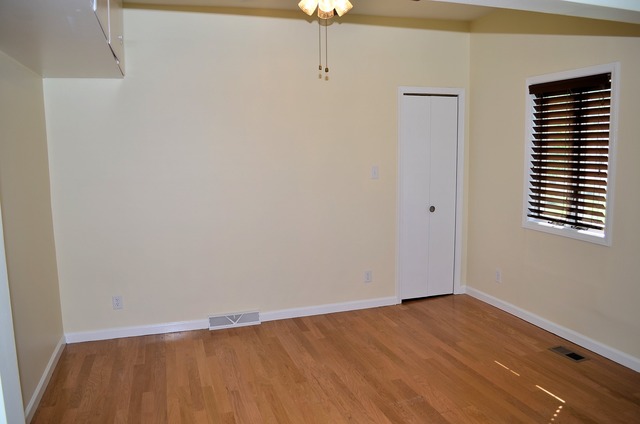429 E Division St, Lockport, IL 60441 photo 12