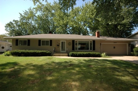 1630 Alison Dr, Elgin, IL 60123 photo 1