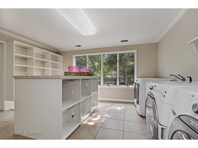 1602 Forest Dr, Glenview, IL 60025 photo 13