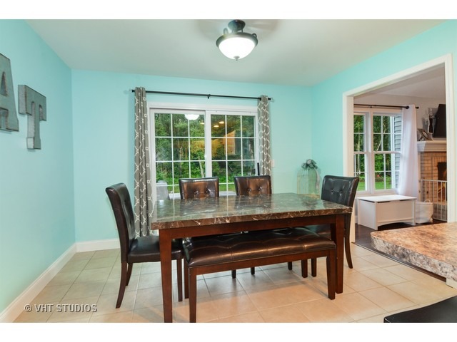 7646 Sundown Ln, Oswego, IL 60543 photo 7