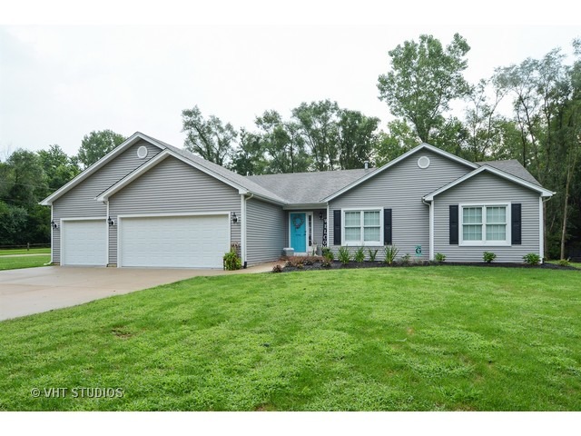 7646 Sundown Ln, Oswego, IL 60543 photo 1