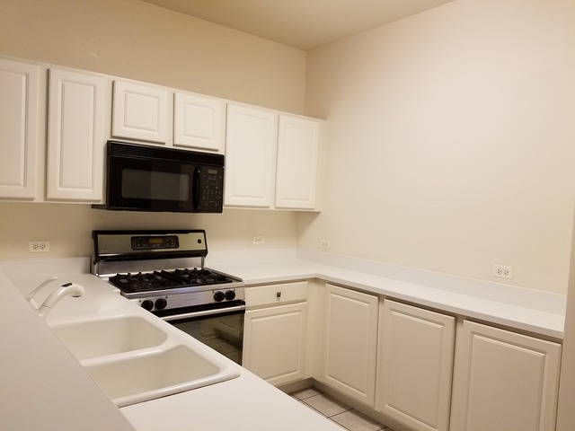 162 Bay Dr, Itasca, IL 60143 photo 8