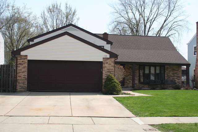 133 Berkshire Dr, Wheeling, IL 60090 photo 1