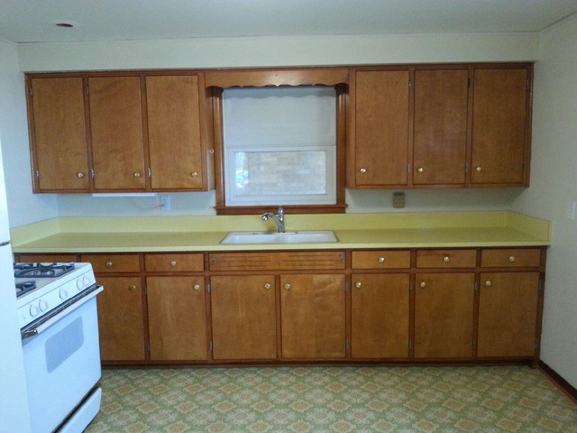 1067 S Myrtle Ave, Kankakee, IL 60901 photo 8