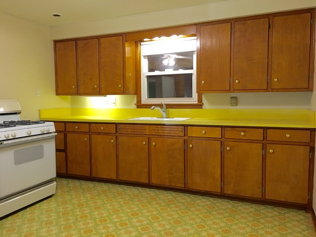 1067 S Myrtle Ave, Kankakee, IL 60901 photo 9