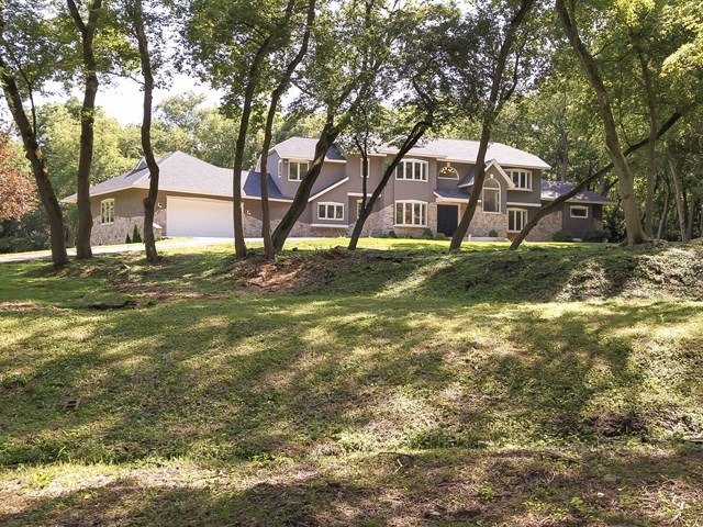 7011 Great Hill Rd, Crystal Lake, IL 60012 photo 2