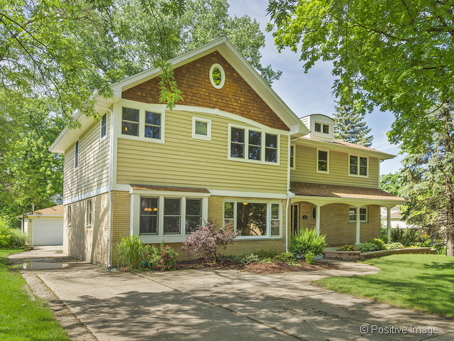 908 Ranch Rd, Wheaton, IL 60187 photo 2