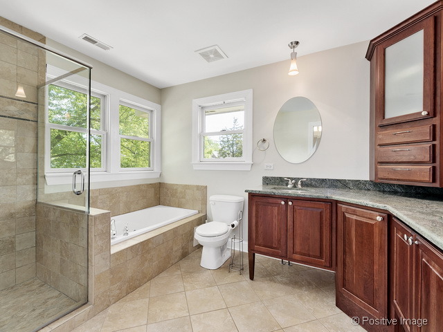 908 Ranch Rd, Wheaton, IL 60187 photo 16