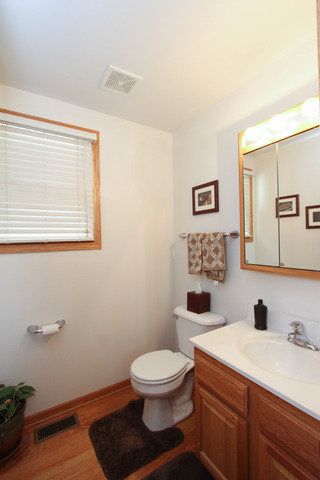 5857 Fieldstone Trl, Mchenry, IL 60050 photo 11
